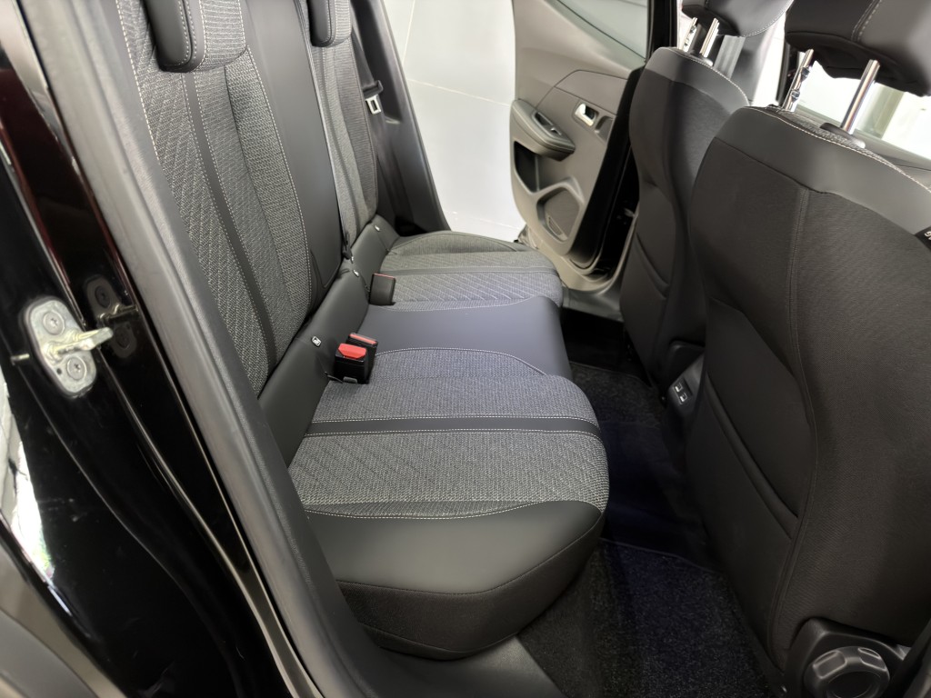 PEUGEOT 2008 1500 BLUEHDI 130 CV EAT8 ALLURE PACK